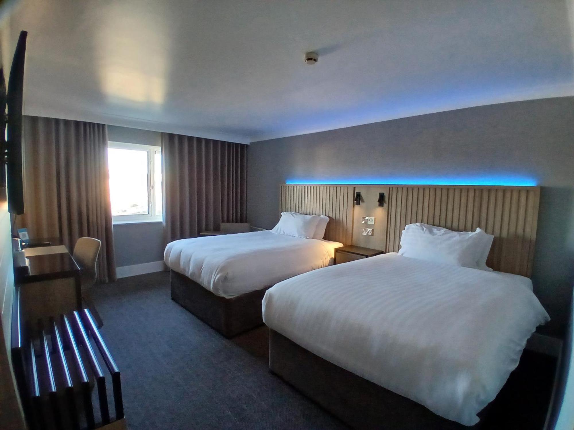 Best Western Plus The Quays Hotel Шефилд Экстерьер фото