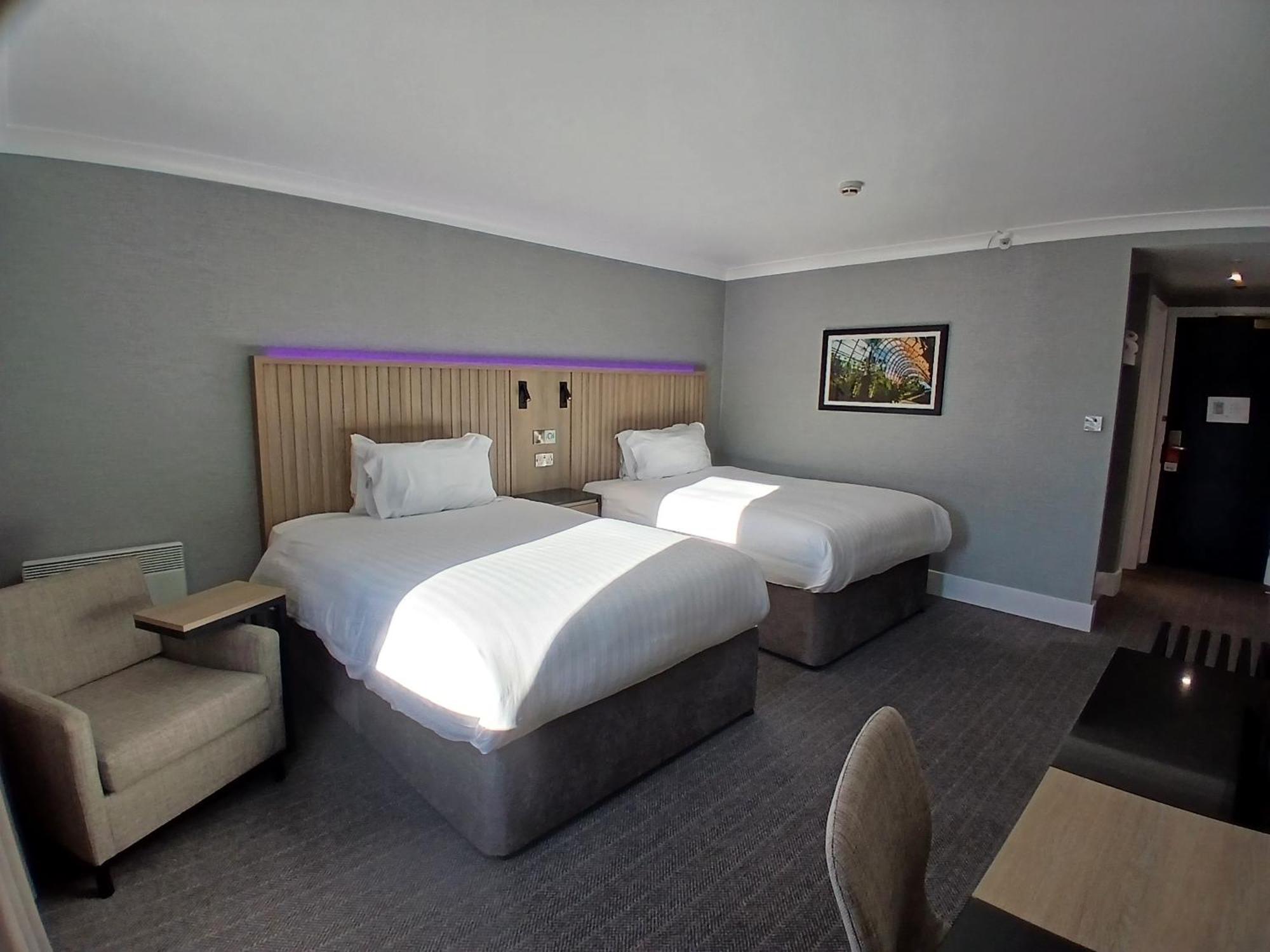 Best Western Plus The Quays Hotel Шефилд Экстерьер фото