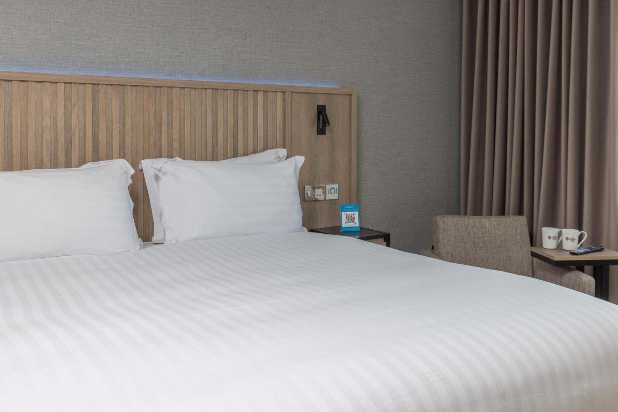Best Western Plus The Quays Hotel Шефилд Экстерьер фото
