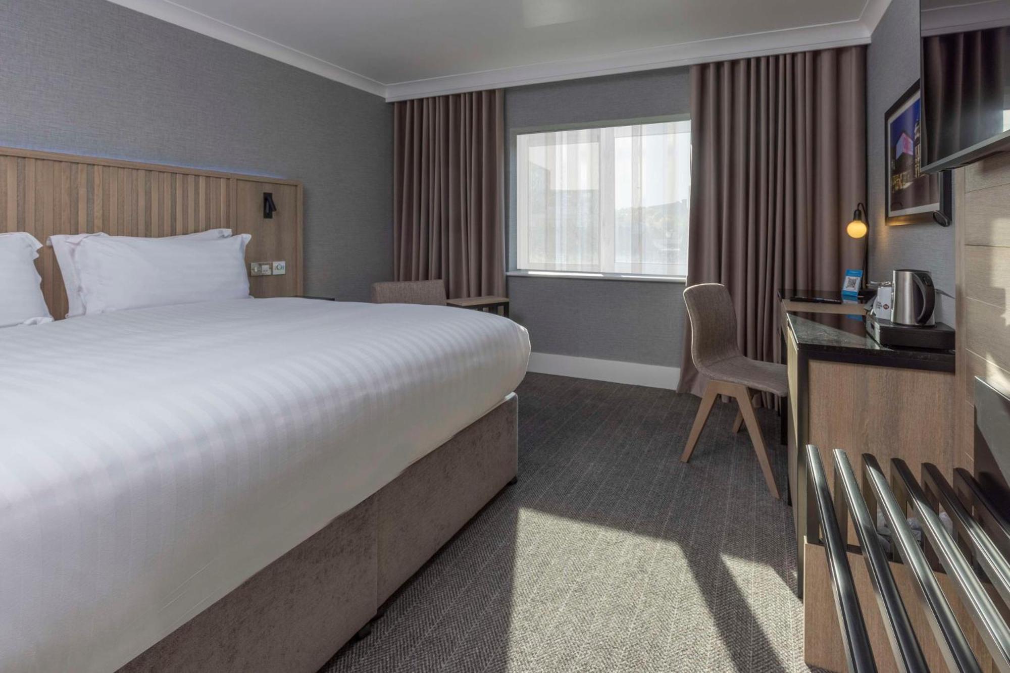 Best Western Plus The Quays Hotel Шефилд Экстерьер фото